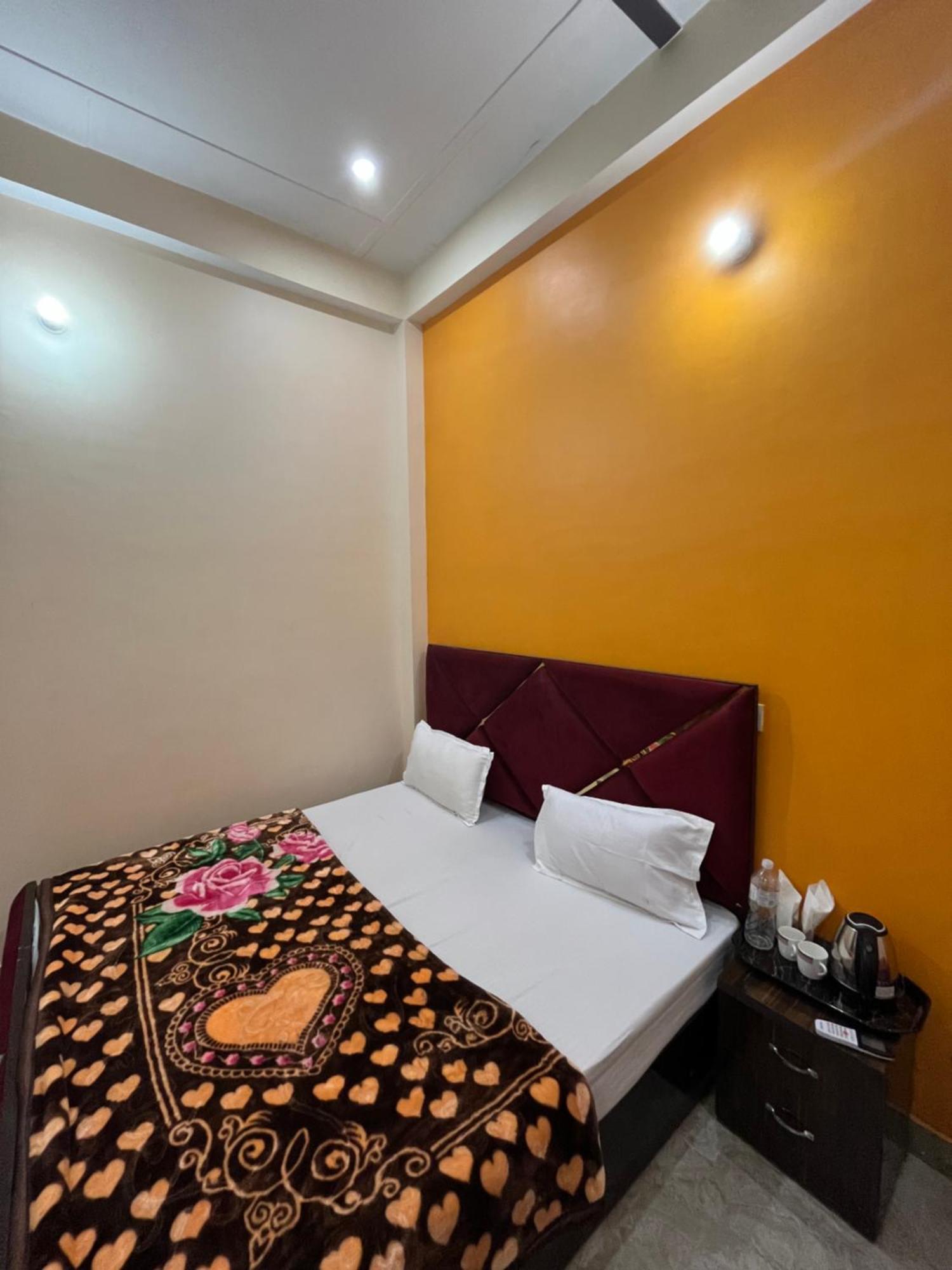 Bed & Breakfast Admiral New Delhi