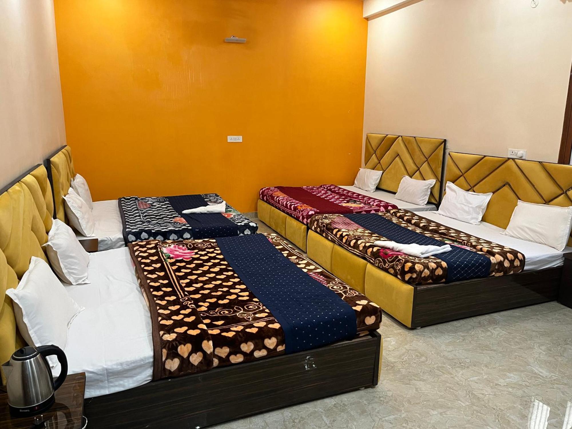 Bed & Breakfast Admiral New Delhi